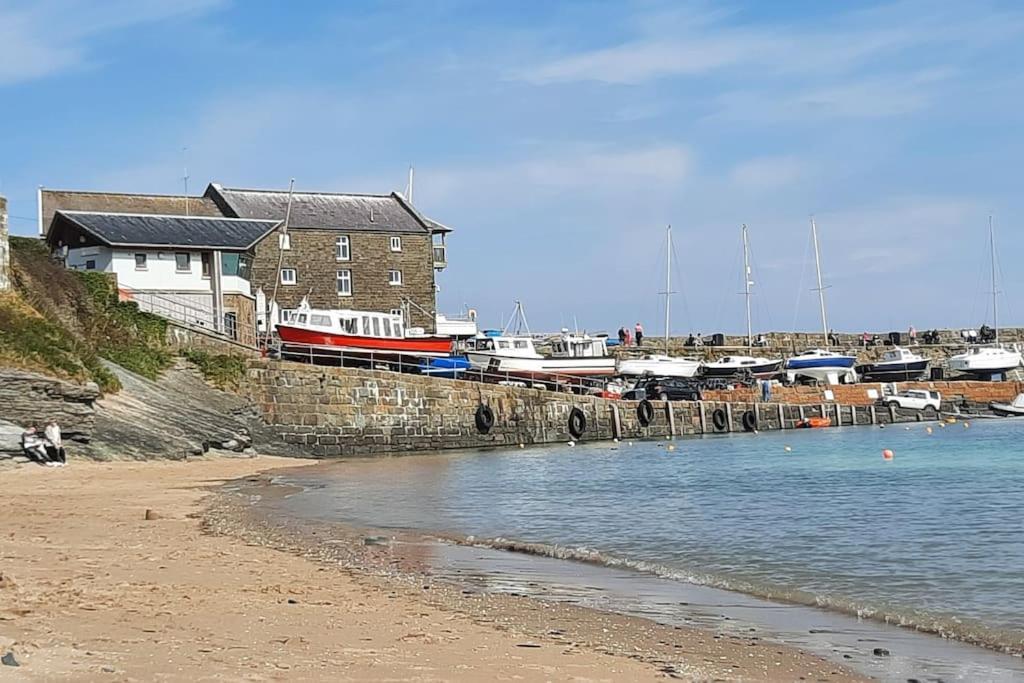 新码头Arvonia Sleeps 7, Sea Views, Dog Friendly别墅 外观 照片